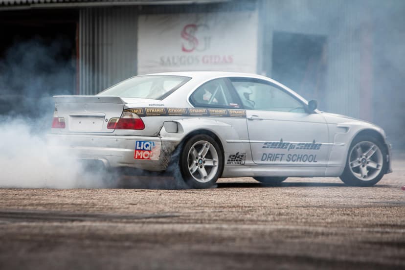 „Driftink“ pats su instruktoriumi