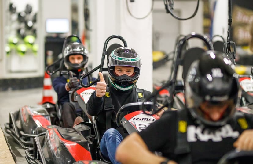 Išbandyk dvivietį kartingą „Kartlande“ (15 min.)