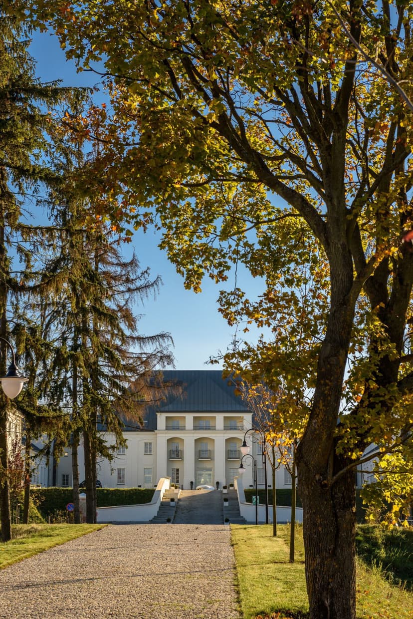 Prabangus atotrūkis dviem „Janów Podlaski“ pilyje Lenkijoje