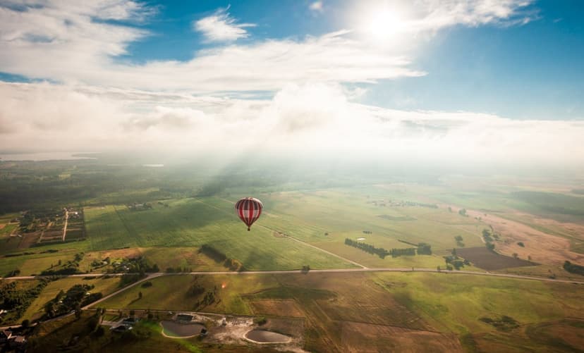 Skrydis oro balionu dviem su „Padangių nuotykiai“ komanda