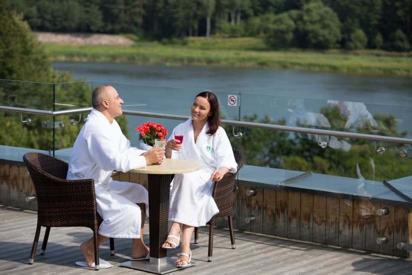 2 naktys didesniajame dviviečiame kambaryje Birštone 2 asm. darbo d.