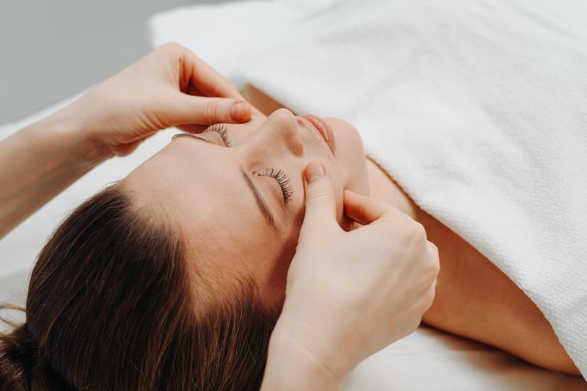 Autorinis Effectus veido masažas Panevėžyje (30 min.)