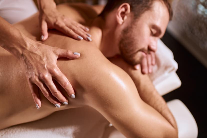 Atpalaiduojantis nugaros ir sprando masažas „KLIP“ Šiauliuose