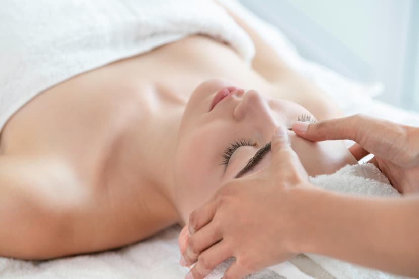 Galvos ir veido Shiatsu (taškinis) masažas