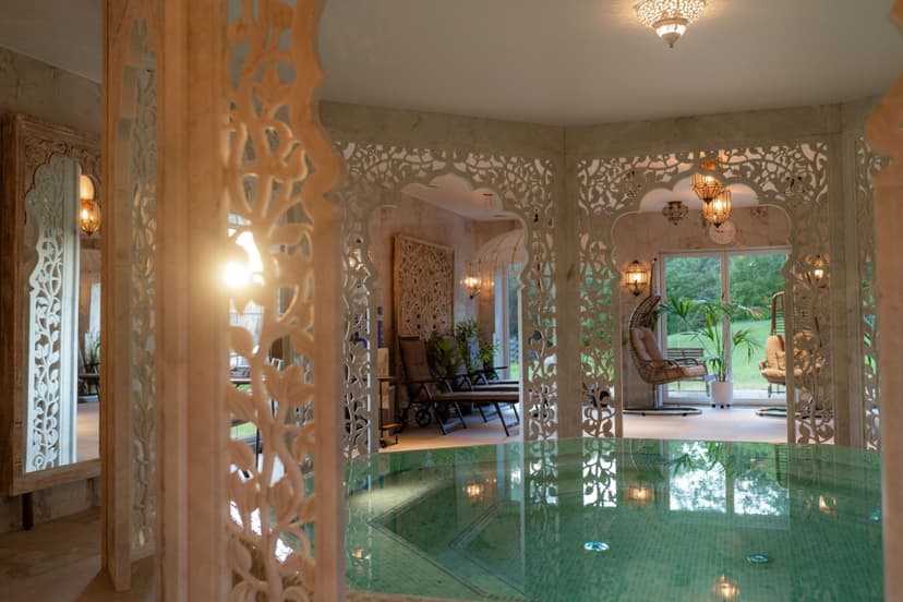 Pailsėk „Shanti DELUX SPA“ baseino ir pirčių erdvėje