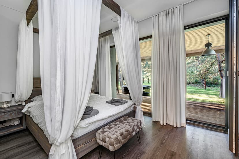 1 nakties poilsis Rančos name „Molėtai resort“ DVIEM darbo dienomis