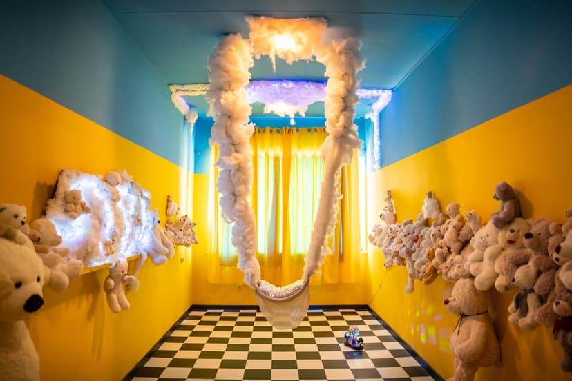 Apsilankymas meškinų muziejuje „PLUSHY B 55“ šeimai