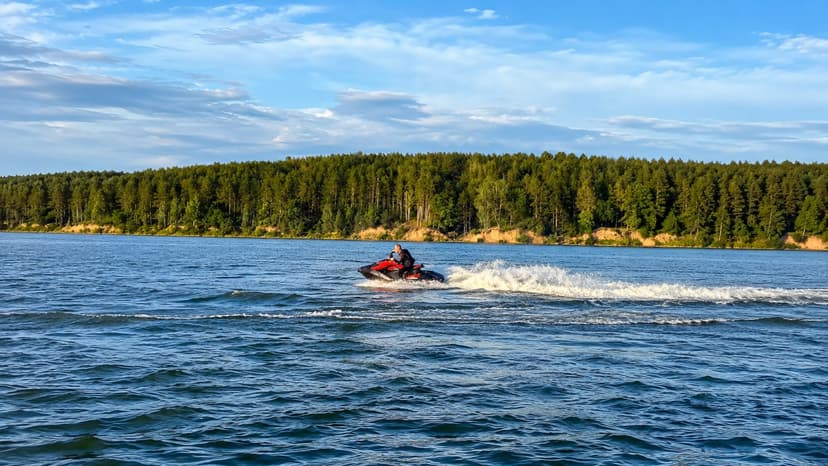 Vandens motociklo „Sea-Doo Spark Trixx“ pramoga Kauno mariose (60 min.)